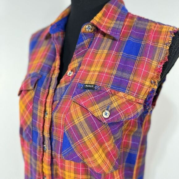 Hurley Colorful Plaid Cut-Off Button Down Flannel Women’s Size Small - Picture 3 of 12